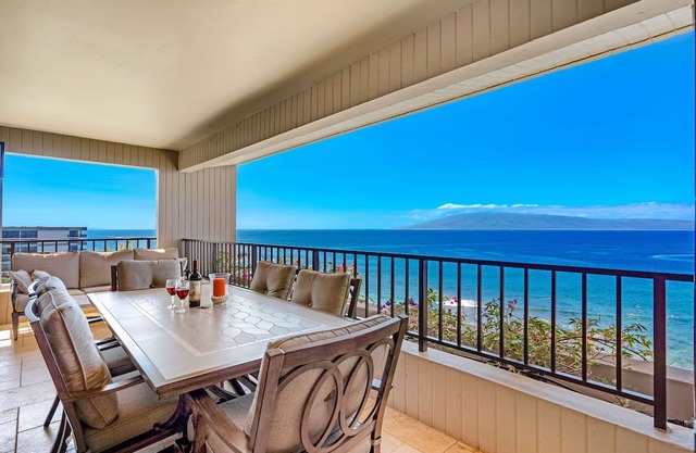 Alquiler de Maui Resort: Kaanapali Alii 3-1106 - ¡Lujoso y remodelado Penthouse Royal frente al mar 2BR! La joya de la corona de los Kaanapali Ali'i
