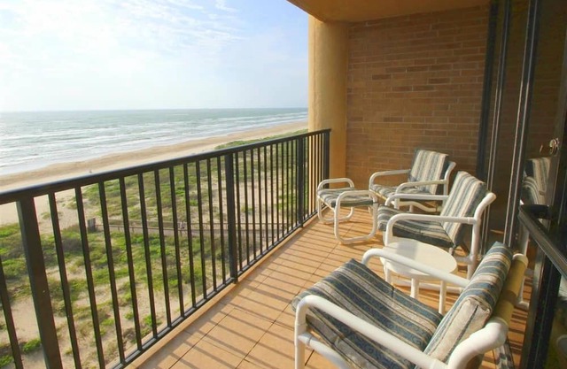 Condominio frente al mar, planta alta, vistas fantásticas!