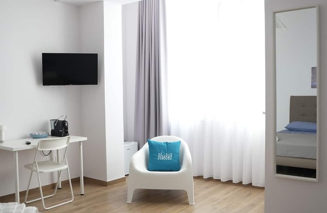 BlueB&B
