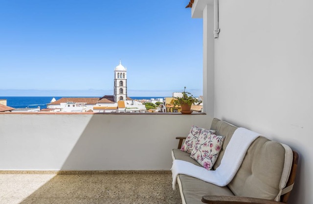 Central Penthouse w big Terrace Ocean City View
