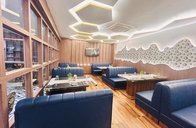 Hotel Mira Siwan