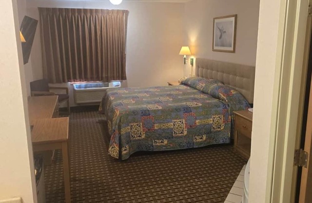 Capital O Roadside Inn Thedford NE 2
