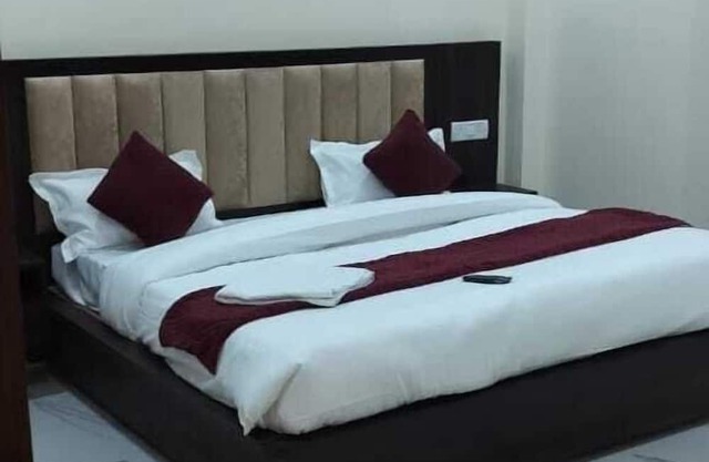 Staylo Abhinandan Palace