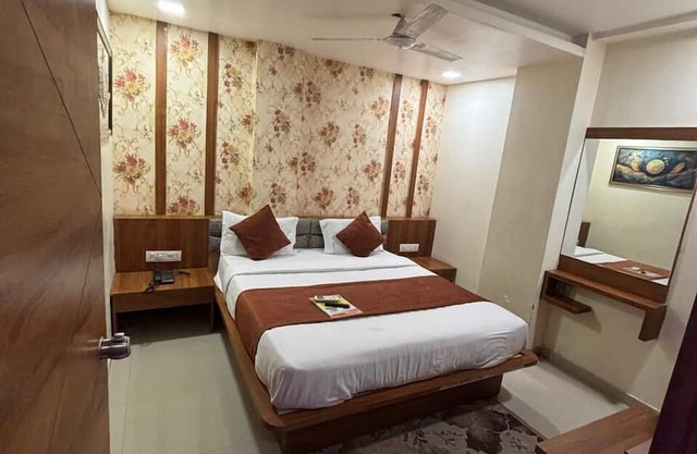 Hotel Red Rose