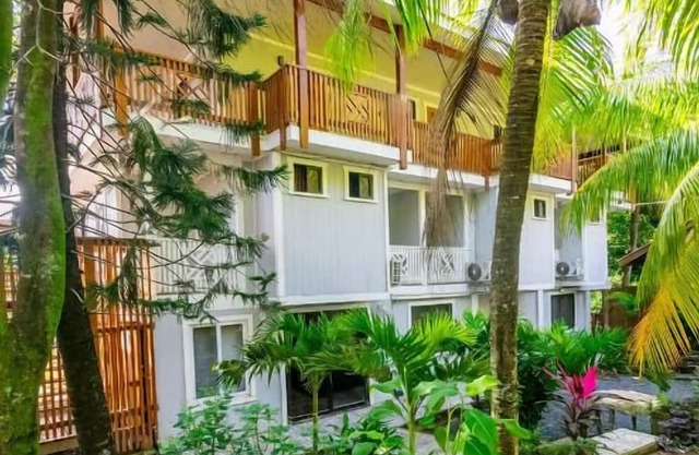 Roatan Airport Boutique Resort