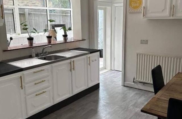 Spacious Deluxe Room with Garden F6
