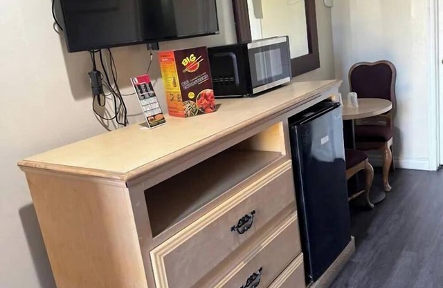 Robinhood Motel Anaheim West