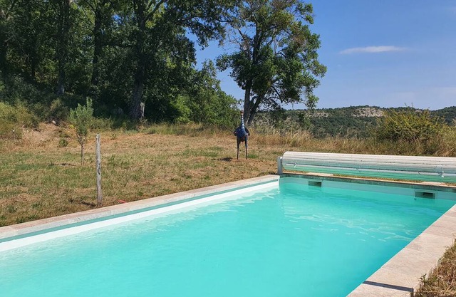 Les Claveaux - Maison de campagne avec piscine