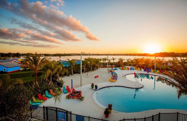 Adventurer's Dream Room, LEGOLAND Hotel, Mini Golf Excursion, 2 Family Stays