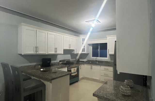 Charming 3-bedroom house with AC and WiFi in delightful Cotuí
