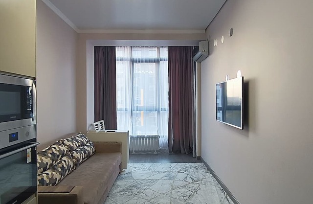 Business-Class Comfort in Central Almaty – Stylish Apartment