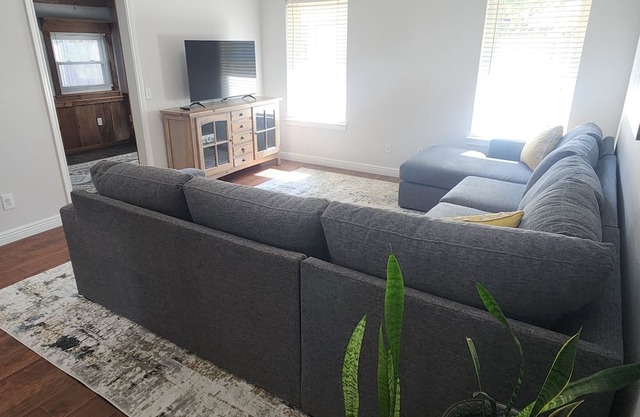 Quiet Downtown Roanoke Home