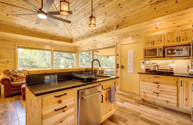 Pecos Riverfront Cabin: Fish & Unwind!