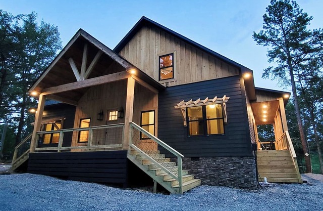 Cedar Pointe Lodge