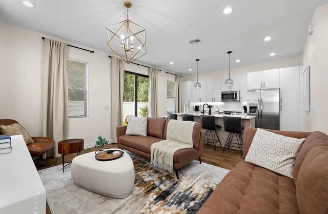 Brand New 3BR Home in Tampa w/ Patio