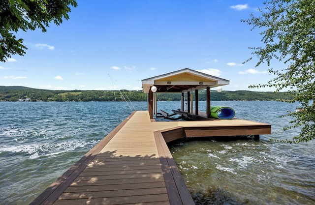 Eastside Keuka Lake Vacation Retreat FAMILY FRIENDLY