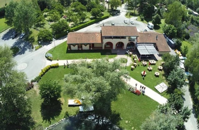 Camping 3 étoiles - Piscine - ccaaaeh