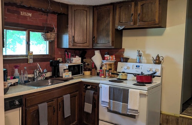 DEXTER MAINE on Moosehead lake Trail One or 2 bedroom Options