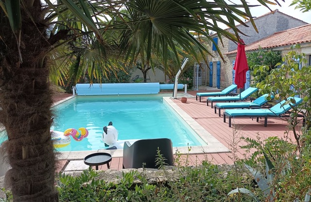 Gîte Pop/rock - 4 Personnes - Piscine Partagée - Sud Vendée