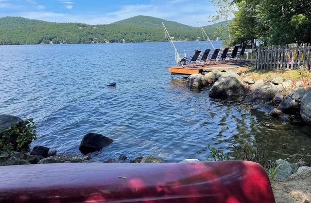 Bring your dog, boat and the whole family to enjoy the lake!!