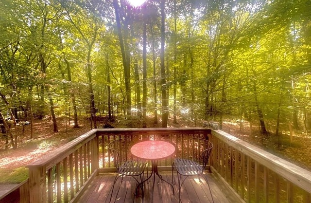 Woodland Haven only five minutes from historic downtown Hillsborough!