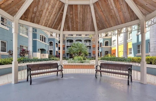 Two Bedroom Apartment Near Five Guys MIA