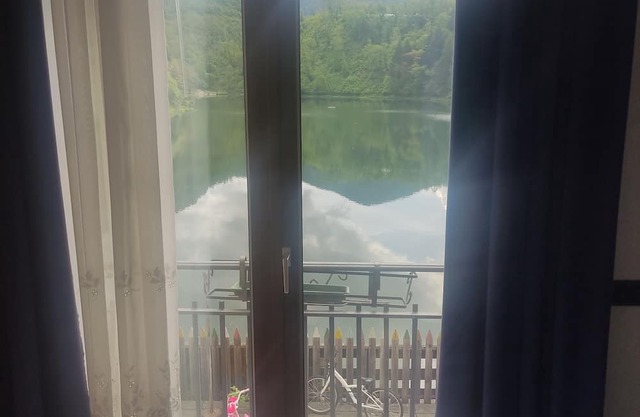Aurora al Lago