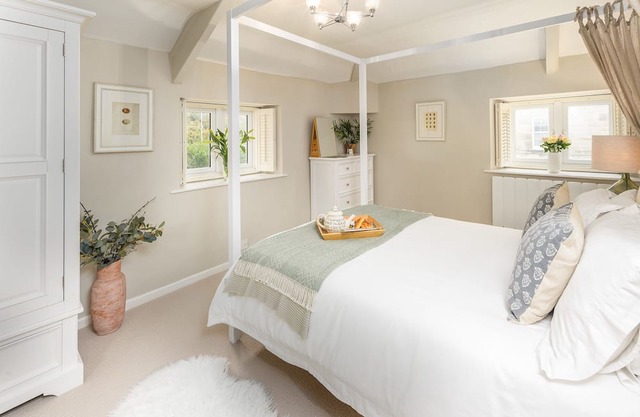 The Old Coach House - an apartment that sleeps 3 guests in 2 bedrooms