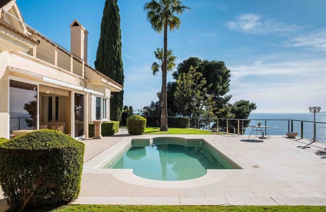 NEW Villa with amazing sea views & terrace by REMS