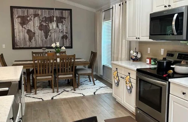 Relaxing One Bedroom in Jacksonville in a beautiful neighborhood