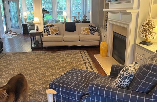 Private bedroom/bath in my home. Gated comm. next to NE GA Med. Ctr-Braselton