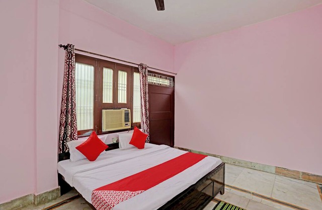 OYO Flagship Shivansh Paying Guest House