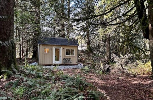 The Hideaway Cabin