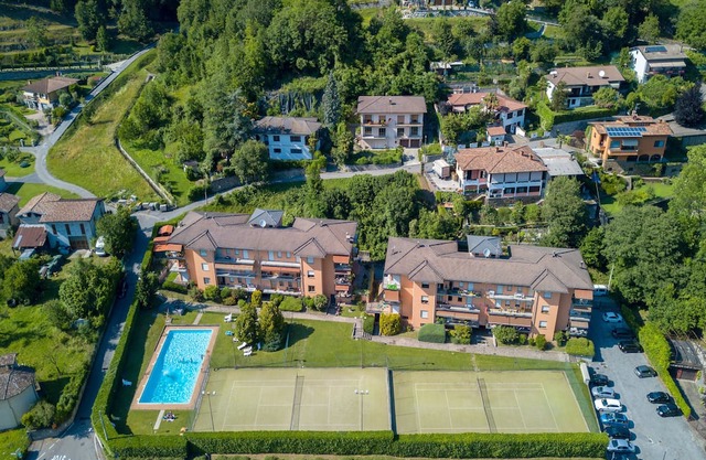 Vacation apartment/apartment for 6 guests with 85m² in Carlazzo (123092)