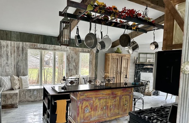 The Brupoppy Farm & Stay is located in the heart of the National Parks.