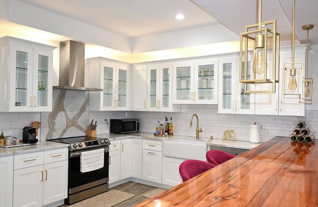 Modern cozy home, pet friendly