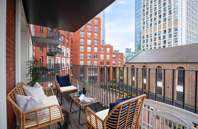 Luxury 2Bed Prime Location