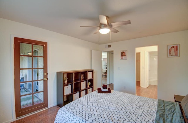 Cholla Cove 2 BR Gem - Paradise Valley Golfer's Oasis