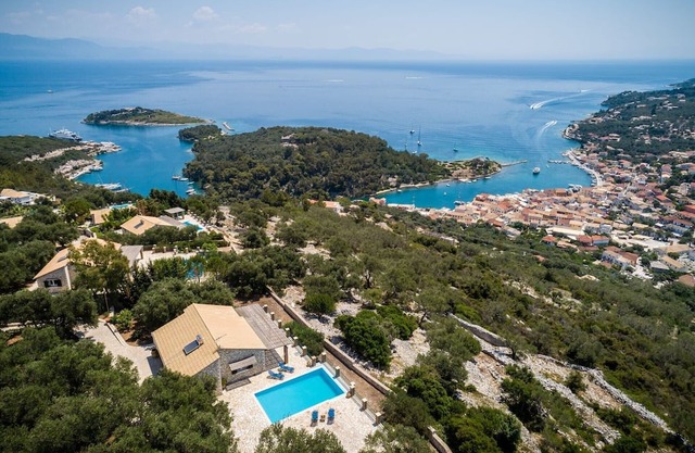 Exquisite Paxos Villa | 2 Bedrooms | Villa Fujin | Breathtaking Sea/Gaios Views and Private Pool | Loggos