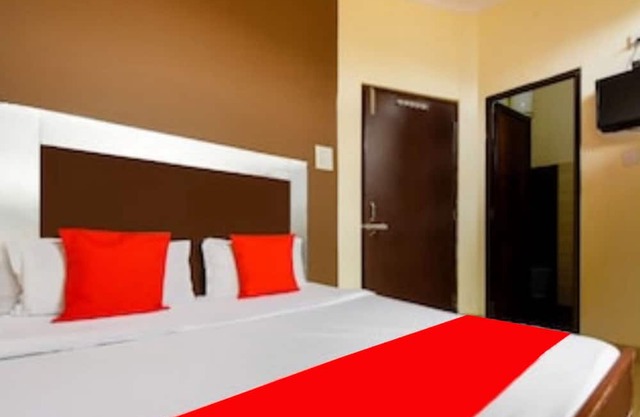 Goroomgo Blessing Inn Jalandhar