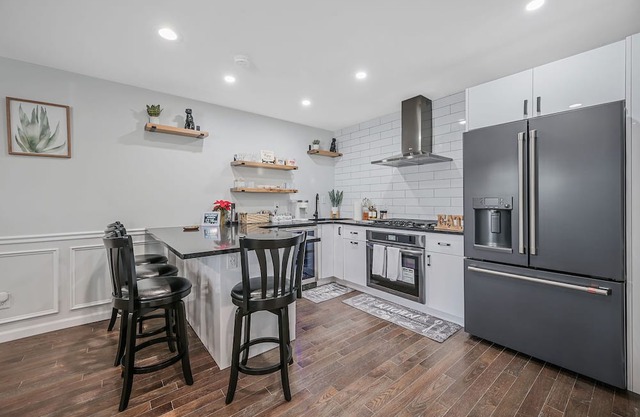 Luxury 1st fl Apartment