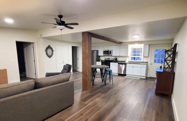 New 1 Bedroom in town. Close to ski resorts & casino.