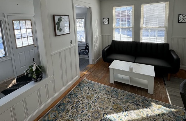 Cozy Home 1 bedroom, 1 bathroom home in Sebago, Maine next to Sebago Lake!