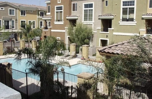 Private master bed & bathroom - gated community