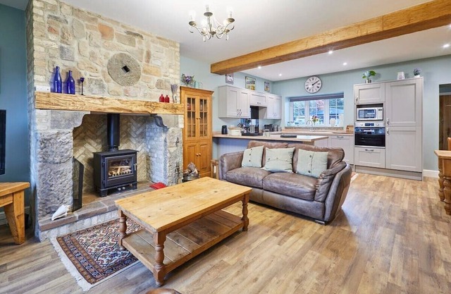 Host & Stay | Butterfly Cottage