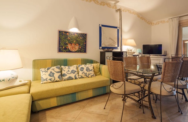 Oasi Charme - Two Bedroom Apartment, Sleeps 4