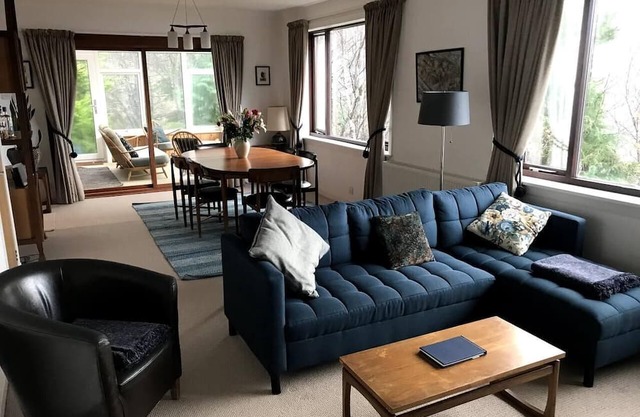 Mid-century 8 person Highland Cottage