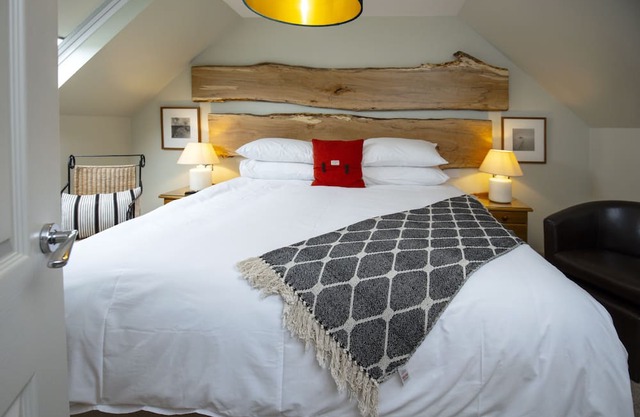 Park Suite 1 - up to four guests, adjacent to Park Suite 2