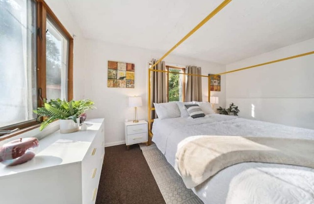 Serene 3 bedroom 1 bath house