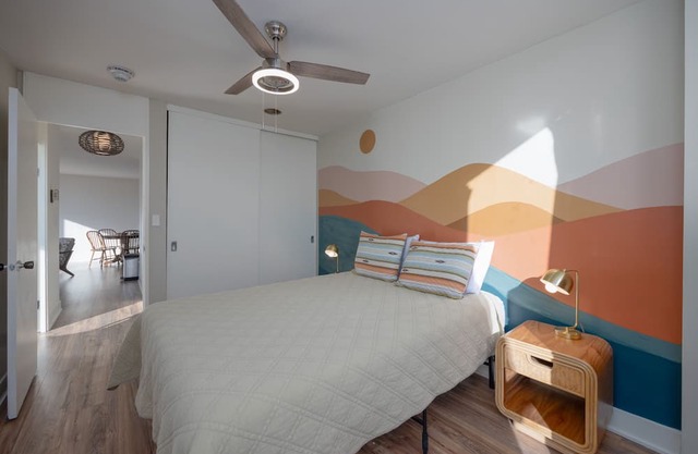 Sedona Sunrise Condo, Located In Midtown Omaha! 5 Mins to Blackstone & Downtown